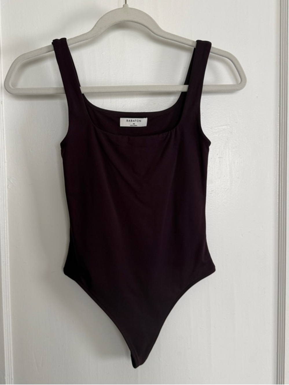 Babaton Aritzia Square Neck Stretch Bodysuit